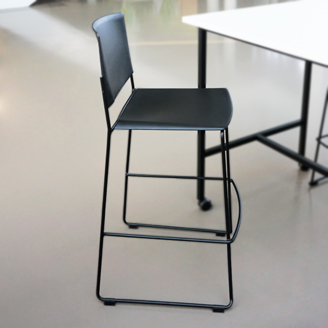 Barhocker Ema mit Kufengestell - 11 Schwarz